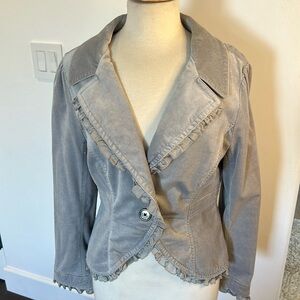 WHBM - White House/Black Market - Dressy light Gray cotton JACKET with ruffles